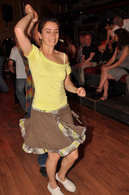 min 2011 05 29 station danse 253